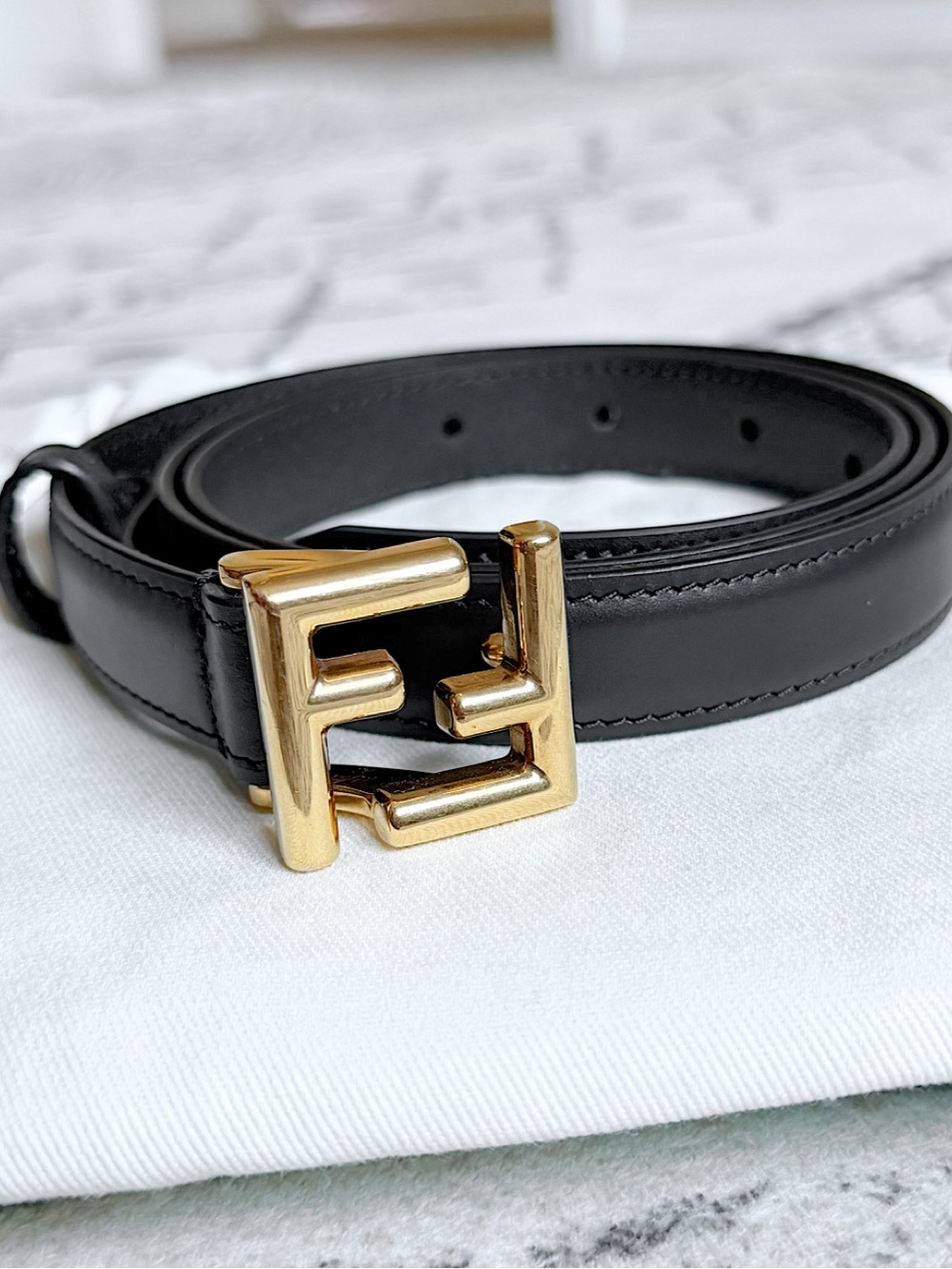 FENDI FF logo black leather skinny belt gold buckle 85/34